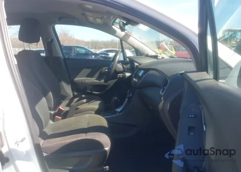 2019 Chevrolet Trax Ls z USA, uszkodzony, nr VIN 3GNCJNSB5KL275804